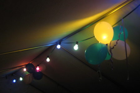 Die Beleuchtung kam am dunklen Abend sehr schön zur Geltung