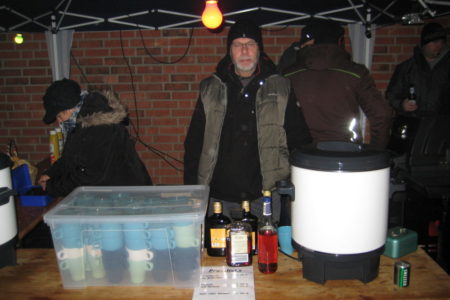 Der Verpflegungspavillon - durch neueinkaufte Porzellanbecher müssen keine Pappbecher mehr verwendet werden